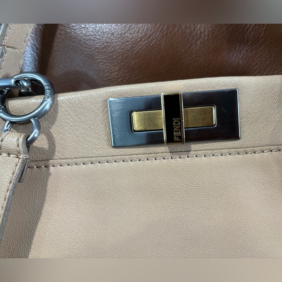 Fendi Peekaboo Medium Handbag with Strap & Dustbag - Picture 3 of 16